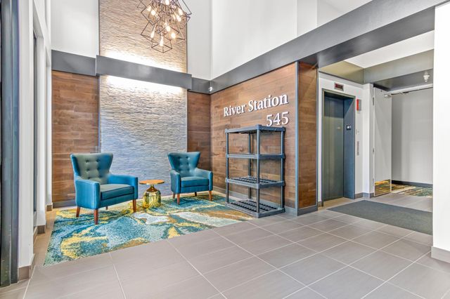 545 N 1st Street 404, Minneapolis, MN 55401