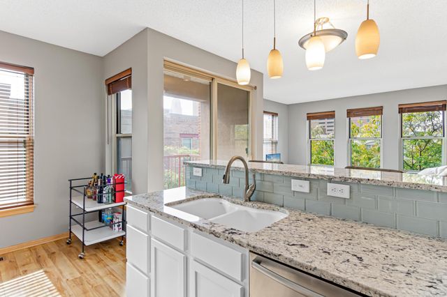 545 N 1st Street 404, Minneapolis, MN 55401