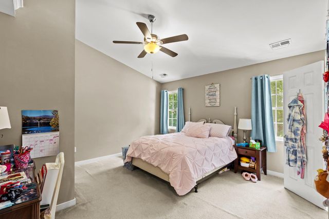 11218 PIEDMONT LANDING DR, Fredericksburg, VA 22407