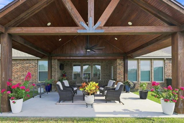 3234 Lake Crest Drive, Lake Charles, LA 70607