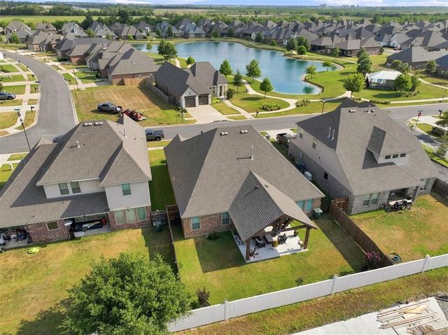 3234 Lake Crest Drive, Lake Charles, LA 70607