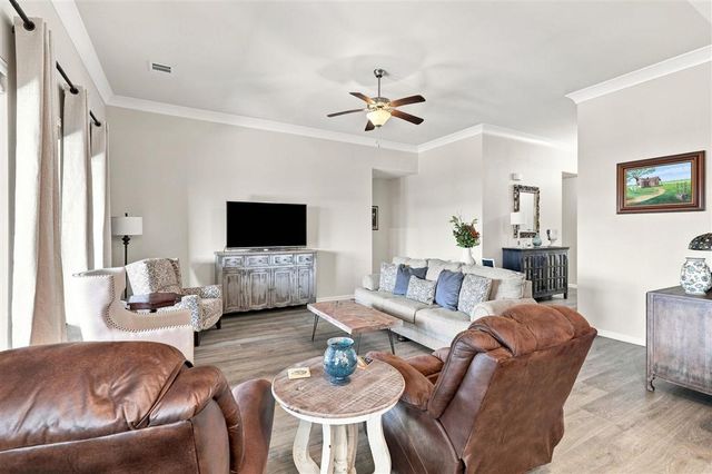 3234 Lake Crest Drive, Lake Charles, LA 70607