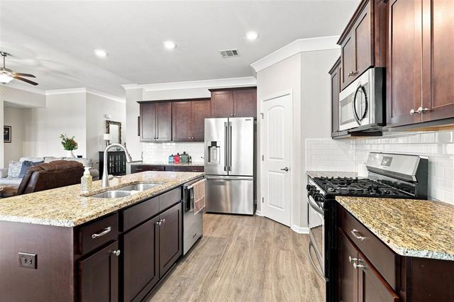 3234 Lake Crest Drive, Lake Charles, LA 70607