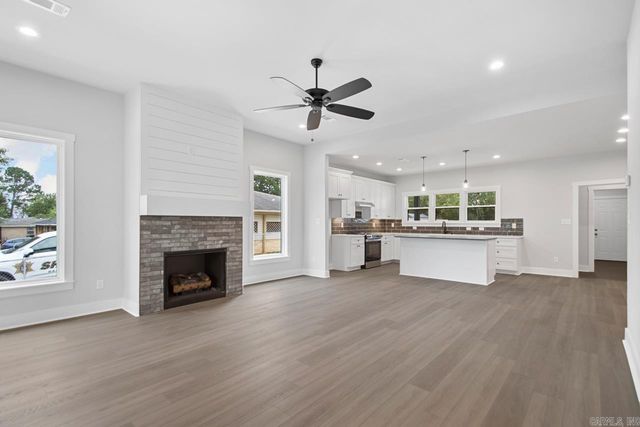 808 Richard Street, Hot Springs, AR 71913