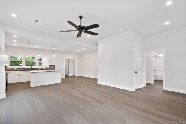 808 Richard Street, Hot Springs, AR 71913