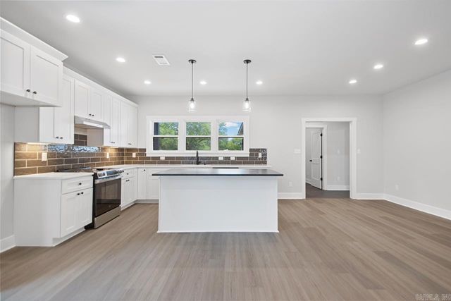 808 Richard Street, Hot Springs, AR 71913