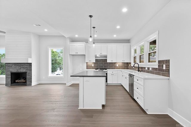 808 Richard Street, Hot Springs, AR 71913