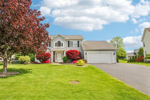 82 Quarterdeck Place, Greece, NY 14612