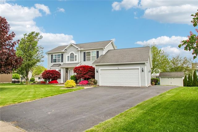 82 Quarterdeck Place, Greece, NY 14612
