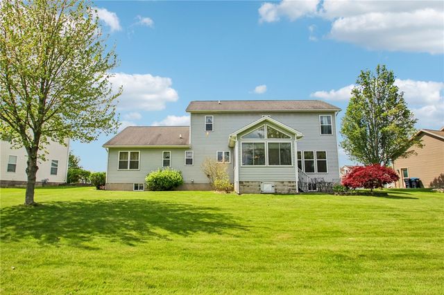 82 Quarterdeck Place, Greece, NY 14612
