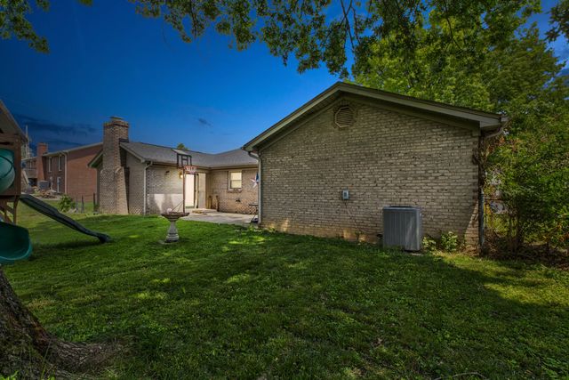 215 Saratoga Circle, Richmond, KY 40475