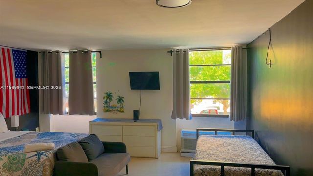 710 Washington Ave 209, Miami Beach, FL 33139