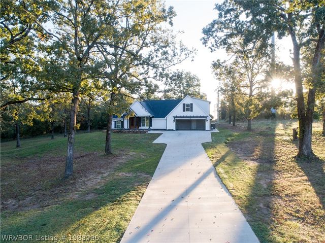 6020 Tower Circle, Van Buren, AR 72956