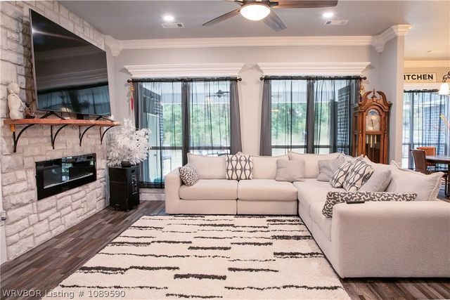 6020 Tower Circle, Van Buren, AR 72956