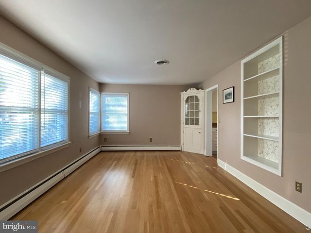 83 UPLAND AVE, Dover, DE 19901