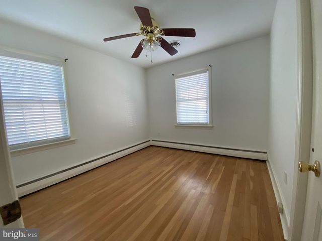 83 UPLAND AVE, Dover, DE 19901