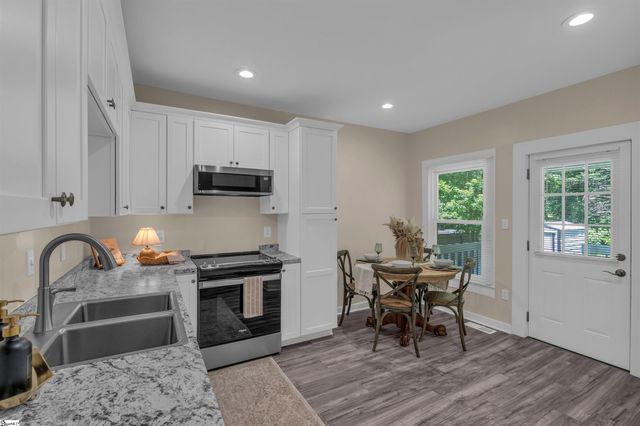 214 Beattie Street, Simpsonville, SC 29681