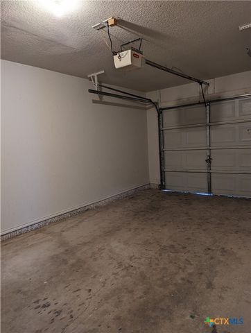 210 Dale Earnhardt Drive B, Harker Heights, TX 76548
