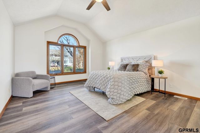 15707 Sahler Street, Omaha, NE 68116