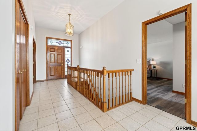 15707 Sahler Street, Omaha, NE 68116