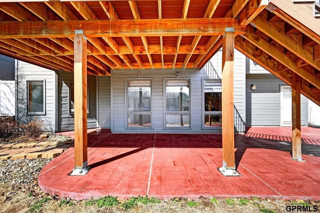 15707 Sahler Street, Omaha, NE 68116