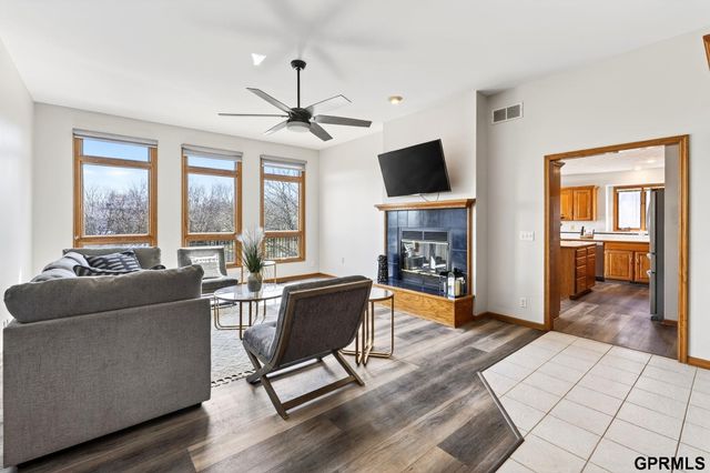 15707 Sahler Street, Omaha, NE 68116