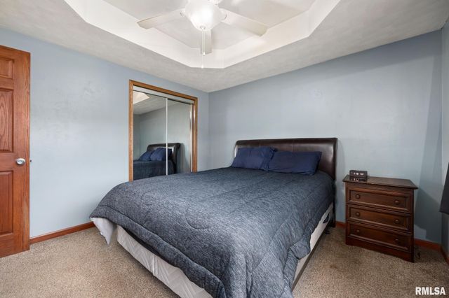 503 W MULLER Road, East Peoria, IL 61611