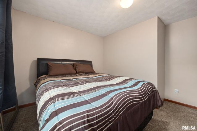 503 W MULLER Road, East Peoria, IL 61611