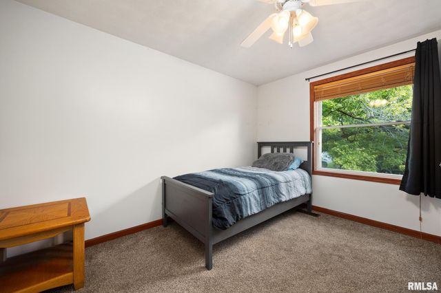 503 W MULLER Road, East Peoria, IL 61611