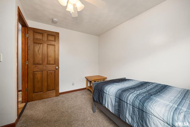 503 W MULLER Road, East Peoria, IL 61611
