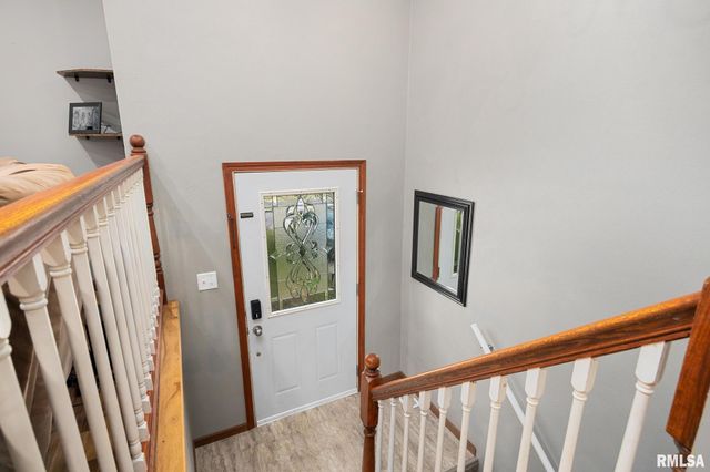 503 W MULLER Road, East Peoria, IL 61611