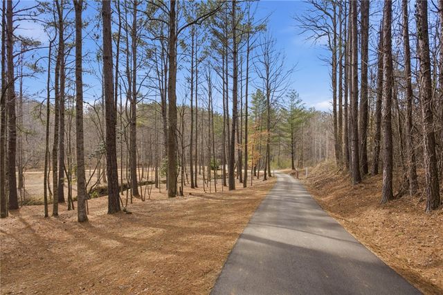 196 Flyroot Trail, Pickens, SC 29671