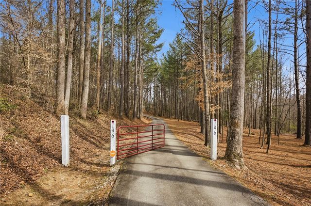 196 Flyroot Trail, Pickens, SC 29671