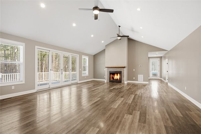 196 Flyroot Trail, Pickens, SC 29671