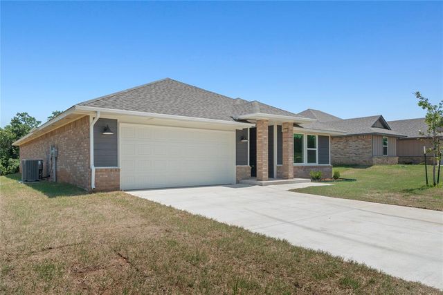 4624 Lincoln Landing, Harrah, OK 73045