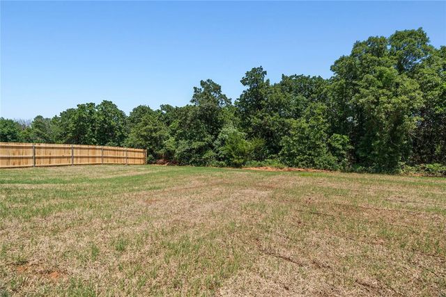 4624 Lincoln Landing, Harrah, OK 73045