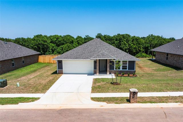 4624 Lincoln Landing, Harrah, OK 73045