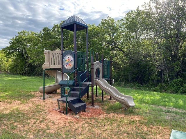 4624 Lincoln Landing, Harrah, OK 73045