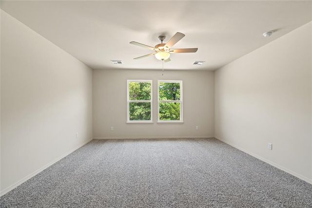 4624 Lincoln Landing, Harrah, OK 73045