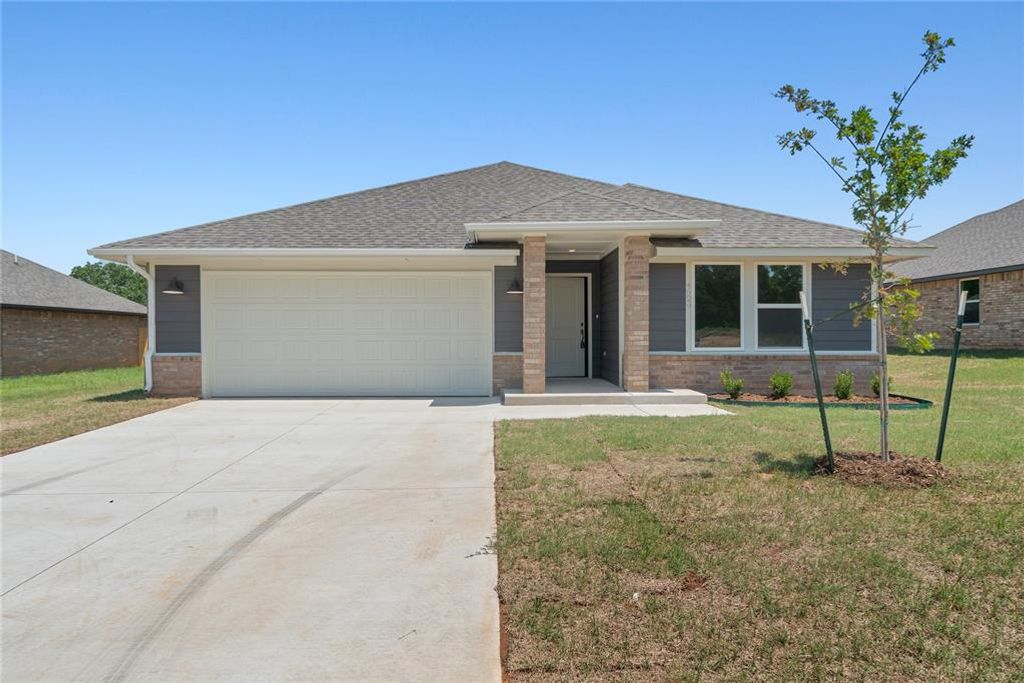 4624 Lincoln Landing, Harrah, OK 73045