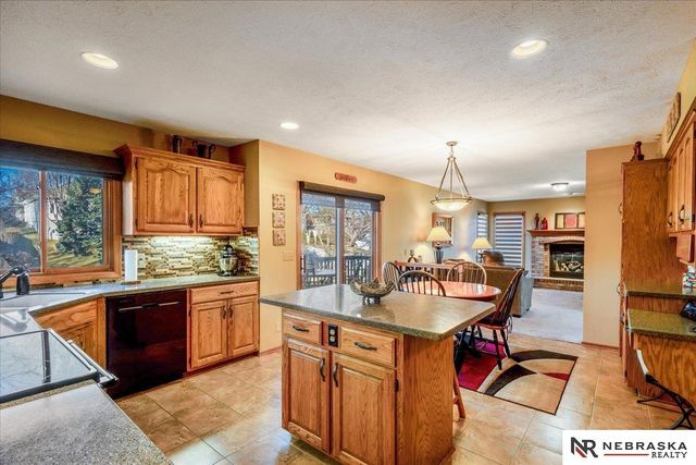 4802 S 174th Street, Omaha, NE 68135