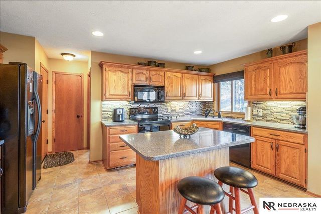 4802 S 174th Street, Omaha, NE 68135