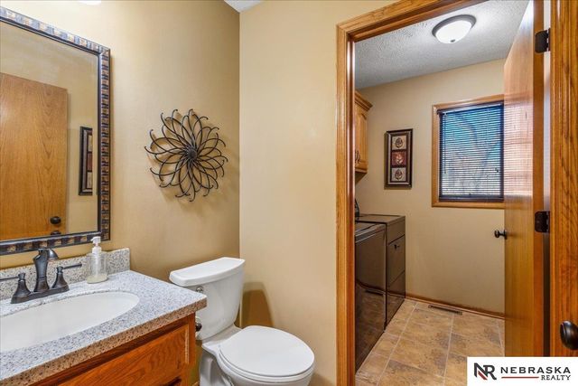 4802 S 174th Street, Omaha, NE 68135