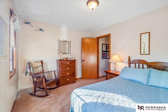 4802 S 174th Street, Omaha, NE 68135