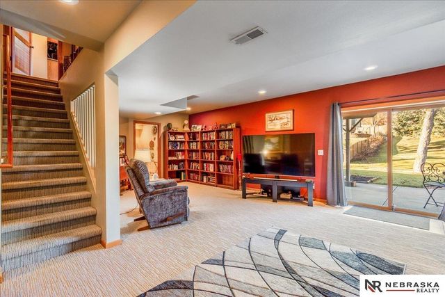 4802 S 174th Street, Omaha, NE 68135