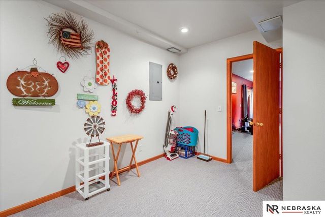 4802 S 174th Street, Omaha, NE 68135