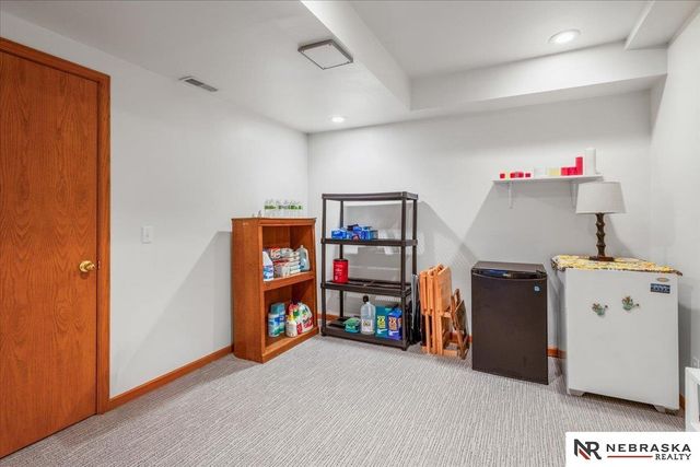 4802 S 174th Street, Omaha, NE 68135