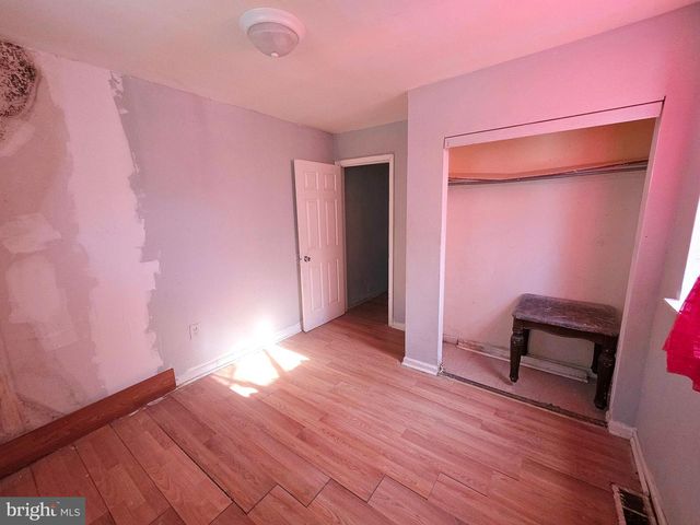 1825 S BROADWAY, Camden, NJ 08104