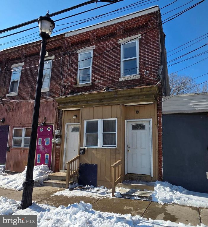 1825 S BROADWAY, Camden, NJ 08104