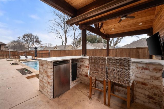 6713 Matador Ranch Road, North Richland Hills, TX 76182